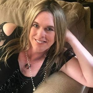 Meet your Posher, Candy